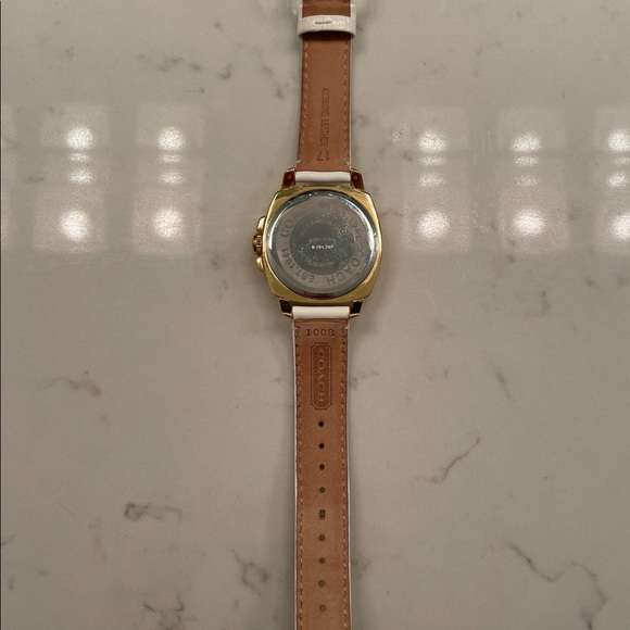 COACH Boyfriend Gold Watch White Leather Straps main image 2